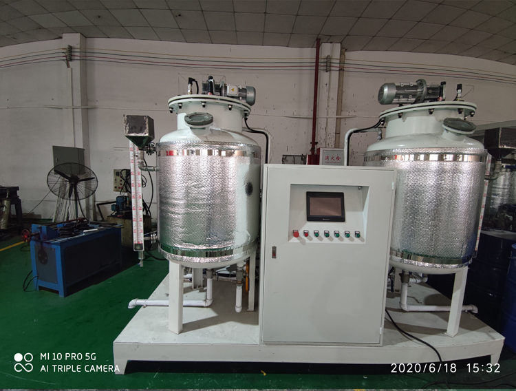 聚氨酯高壓發泡機
